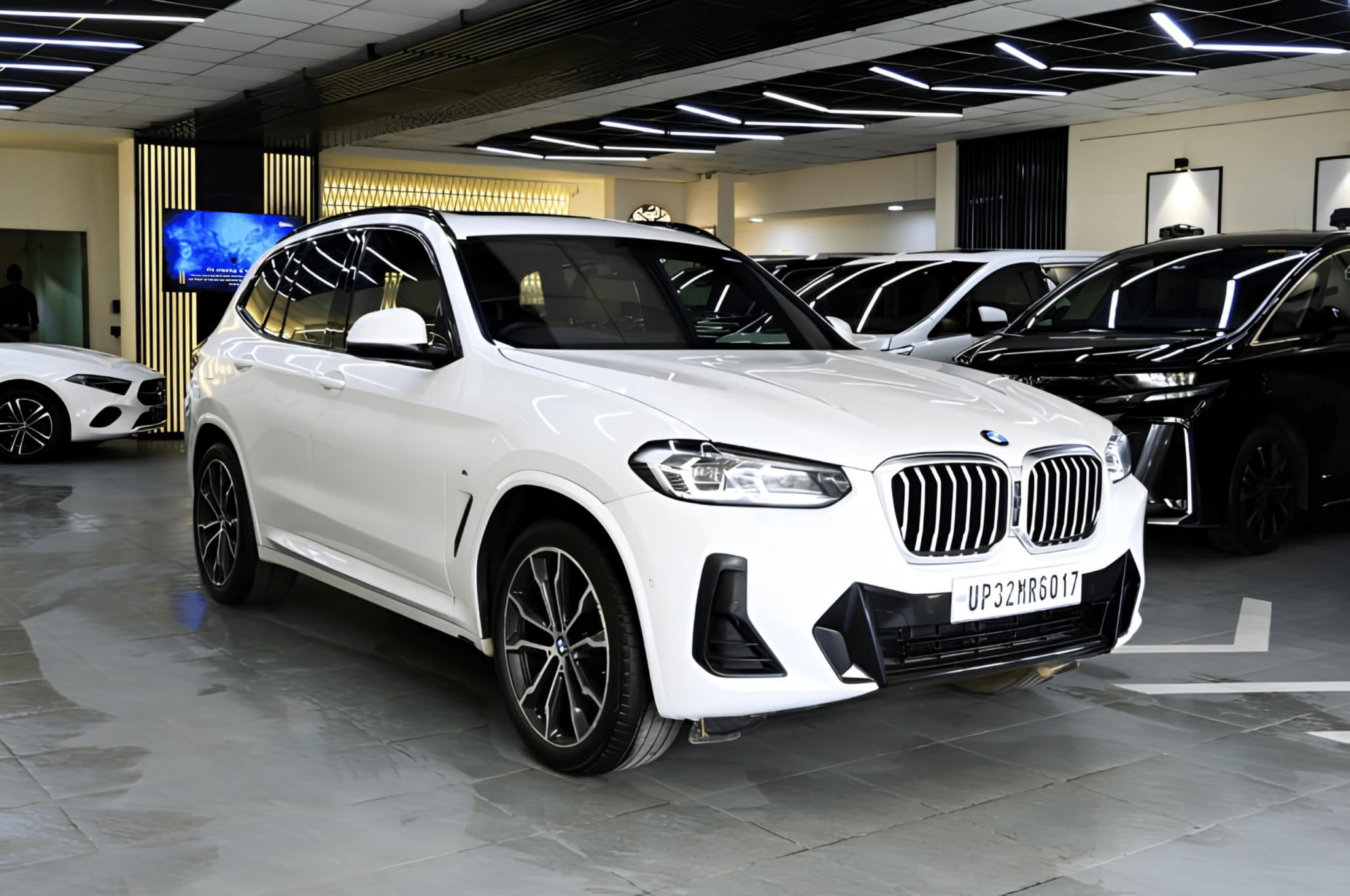 car flow (18) BMW X3 LCI M SPORTS - Image 1